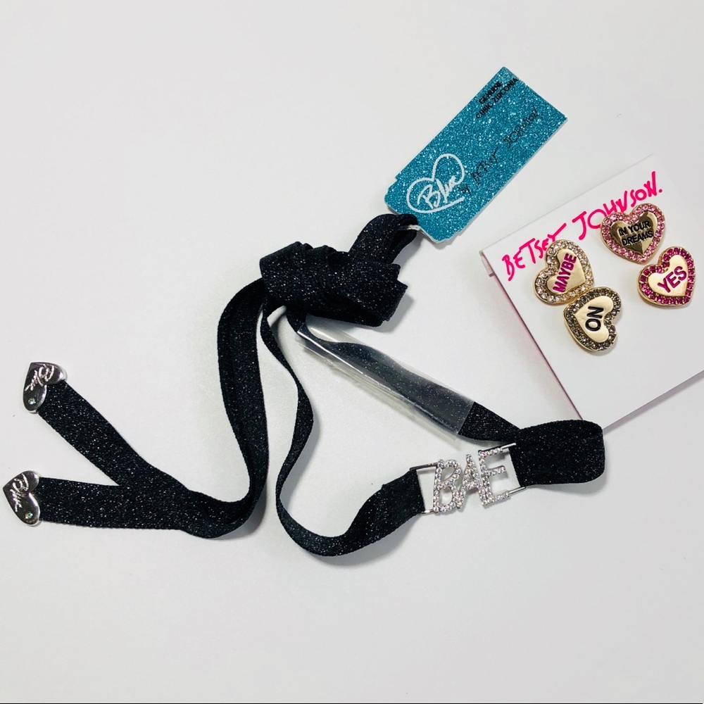 Betsey Johnson | NWT Bundle 4 Stud 1 Choker - Picture 2 of 8